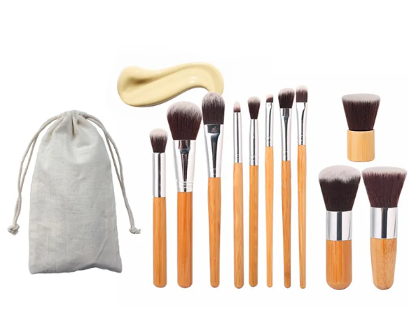 Set di 11 Pennelli da Trucco in Bambù