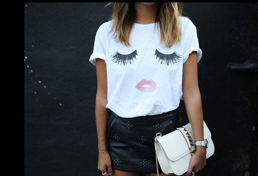 Printed T-Shirt with Lips & Lashes