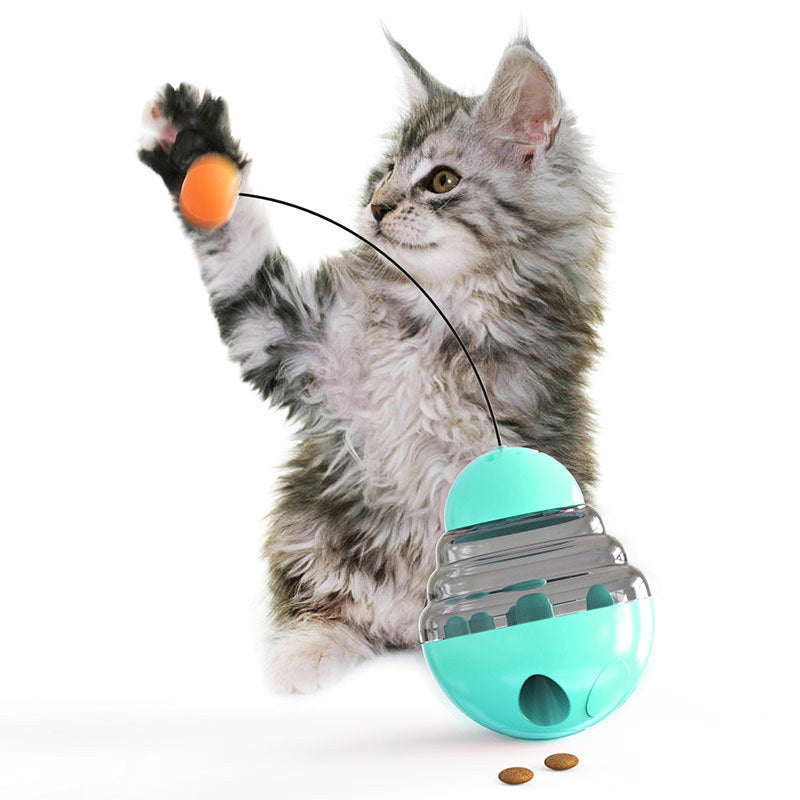 Articoli per animali domestici: Giocattolo oscillante e distributore di croccantini per gatti